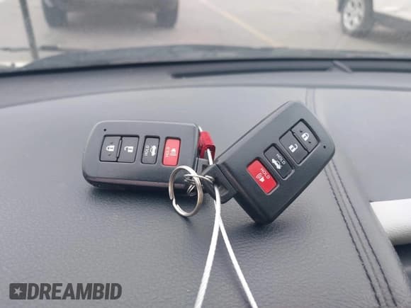 ✅ 2013 Toyota Avalon XLE • VIN: 4T1BK1EB6DU039169 • Lot: 43114776. Listed on IAAI with 162,000 mi. Free auction sales archive from the USA and detailed vehicle history report at DreamBid. Image 11.