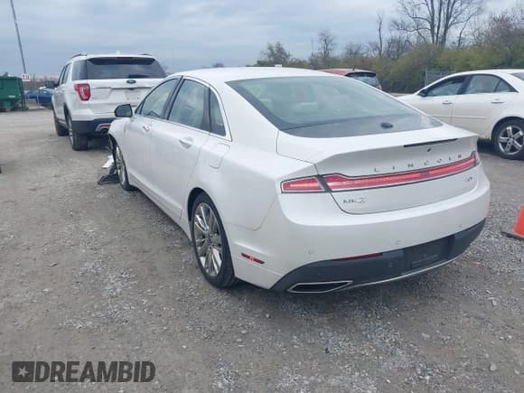 ✅ 2018 Lincoln MKZ Reserve • VIN: 3LN6L5E99JR601538 • Lot: 43689522. Wystawiony na IAAI z przebiegiem 85 599 mil. Bezpłatny archiwum sprzedaży aukcyjnych z USA i szczegółowy raport historii pojazdu na DreamBid. Zdjęcie 3.