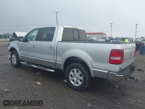 ✅ 2006 Lincoln Mark LT • VIN: 5LTPW18586FJ19694 • Lot: 43745329. Listed on IAAI with 214,817 mi. Free auction sales archive from the USA and detailed vehicle history report at DreamBid. Image 14.