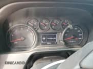 ✅ 2024 Chevrolet Silverado 2500HD Custom • VIN: 2GC4YMEY2R1251796 • Lot: 90911515. Wystawiony na Copart z przebiegiem 35 634 mil. Bezpłatny archiwum sprzedaży aukcyjnych z USA i szczegółowy raport historii pojazdu na DreamBid. Zdjęcie 9.