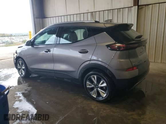 2023 Chevrolet Bolt EUV LT z VIN 1G1FY6S06P4191065, wystawiony jako Copart lot #85339375 z przebiegiem 30 220 mil mil oraz Szkoda całkowita • Salvage title. Historia ofert i sprzedaży dostępna na DreamBid. Obrazek 2.