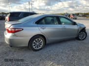 ✅ 2017 Toyota Camry LE • VIN: 4T1BF1FK1HU786414 • Лот: 89659075. Опубликован ранее на Copart с пробегом 126 584 миль. Бесплатный доступ к архиву аукционных продаж из США и подробный отчёт об истории автомобиля на DreamBid. Изображение 3.