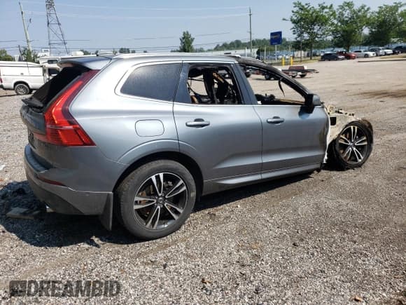 ✅ 2019 Volvo XC60 Momentum • VIN: YV4A22RK2K1245214 • Lot: 68856795. Listed on Copart with Not provided. Free auction sales archive from the USA and detailed vehicle history report at DreamBid. Image 3.