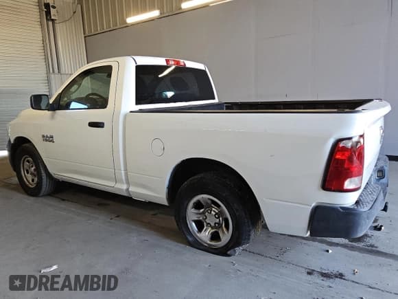 ✅ 2015 Ram 1500 Tradesman • VIN: 3C6JR6AGXFG618141 • Lot: 85806934. Wystawiony na Copart z przebiegiem 99 108 mil. Bezpłatny archiwum sprzedaży aukcyjnych z USA i szczegółowy raport historii pojazdu na DreamBid. Zdjęcie 2.