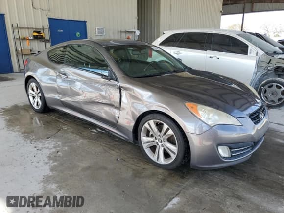 ✅ 2011 Hyundai Genesis Coupe Grand Touring • VIN: KMHHU6KH5BU058125 • Lot: 52256655. Wystawiony na Copart z przebiegiem 174 568 mil. Bezpłatny archiwum sprzedaży aukcyjnych z USA i szczegółowy raport historii pojazdu na DreamBid. Zdjęcie 4.