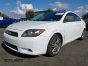 ✅ 2010 Scion tC • VIN: JTKDE3B74A0317272 • Lot: 43725777. Wystawiony na IAAI z przebiegiem 171 952 mil. Bezpłatny archiwum sprzedaży aukcyjnych z USA i szczegółowy raport historii pojazdu na DreamBid. Zdjęcie 2.