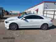 2020 Mercedes-Benz CLA 250 с VIN W1K5J4GB5LN085240, выставлен на аукционе IAAI как лот 40909168 с пробегом 97 787 миль миль и . История ставок и продаж доступна на DreamBid. Изображение 14.