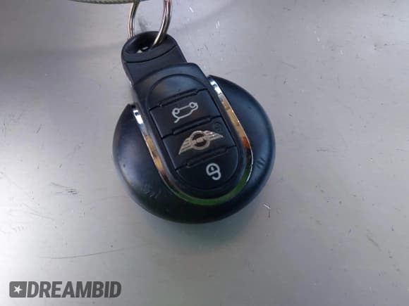 ✅ 2017 MINI Hardtop 4 Door Cooper • VIN: WMWXU1C36H2F77758 • Lot: 42500895. Listed on IAAI with 108,780 mi. Free auction sales archive from the USA and detailed vehicle history report at DreamBid. Image 11.