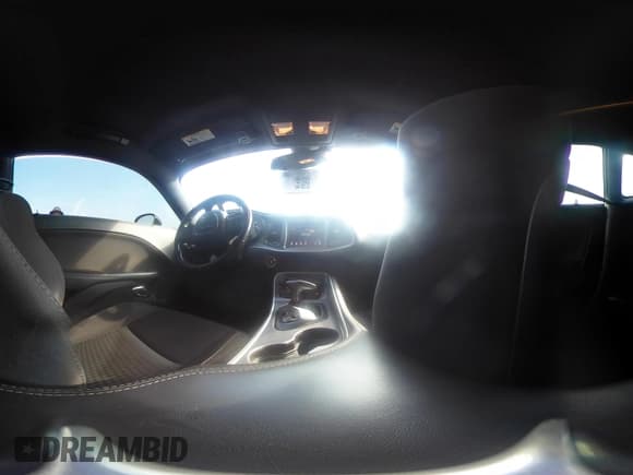 ✅ 2020 Dodge Challenger R/T 50th Anniversary • VIN: 2C3CDZBT6LH125411 • Lot: 42440055. Wystawiony na IAAI z przebiegiem 83 551 mil. Bezpłatny archiwum sprzedaży aukcyjnych z USA i szczegółowy raport historii pojazdu na DreamBid. Zdjęcie 18.