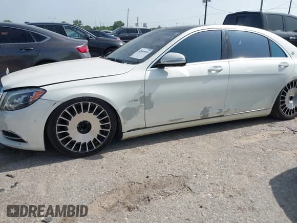 ✅ 2015 Mercedes-Benz S 550 • VIN: WDDUG8FB2FA070970 • Lot: 42605930. Wystawiony na IAAI z przebiegiem 123 675 mil. Bezpłatny archiwum sprzedaży aukcyjnych z USA i szczegółowy raport historii pojazdu na DreamBid. Zdjęcie 6.