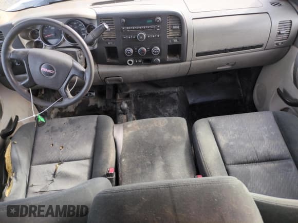 ✅ 2011 GMC Sierra 2500HD Work Truck • VIN: 1GT22ZC84BZ377583 • Lot: 45112945. Listed on Copart with 314,891 mi. Free auction sales archive from the USA and detailed vehicle history report at DreamBid. Image 8.