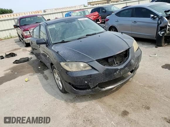 ✅ 2005 Mazda 3 i • VIN: JM1BK12F151328149 • Лот: 67232845. Опубликован ранее на Copart с пробегом 239 173 миль. Бесплатный доступ к архиву аукционных продаж из США и подробный отчёт об истории автомобиля на DreamBid. Изображение 13.