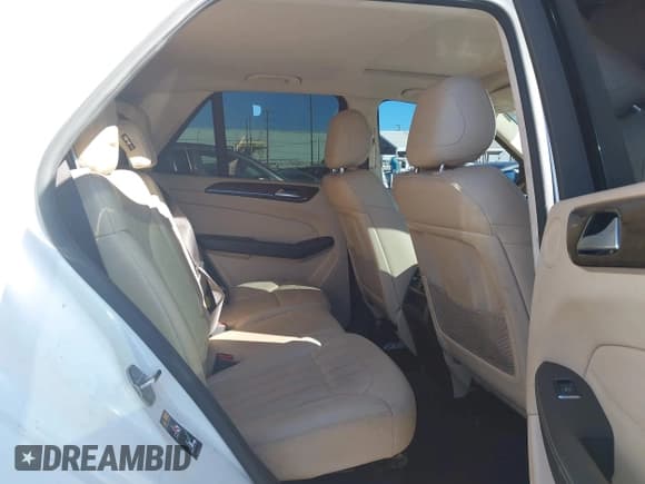 ✅ 2018 Mercedes-Benz GLE 350 • VIN: 4JGDA5JB6JB173115 • Lot: 43920307. Listed on IAAI with 134,622 mi. Free auction sales archive from the USA and detailed vehicle history report at DreamBid. Image 8.