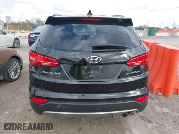 ✅ 2015 Hyundai Santa Fe • VIN: 5XYZU3LA4FG295401 • Лот: 43661856. Опубликован ранее на IAAI с пробегом 103 839 миль. Бесплатный доступ к архиву аукционных продаж из США и подробный отчёт об истории автомобиля на DreamBid. Изображение 16.
