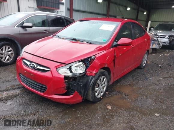 ✅ 2014 Hyundai Accent GLS • VIN: KMHCT4AE8EU737402 • Lot: 43526484. Listed on IAAI with 110,390 mi. Free auction sales archive from the USA and detailed vehicle history report at DreamBid. Image 17.