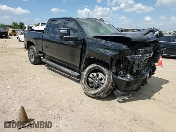 ✅ 2024 Chevrolet Silverado 2500HD Custom • VIN: 2GC4YME70R1267163 • Lot: 66001665. Wystawiony na Copart z przebiegiem 7 209 mil. Bezpłatny archiwum sprzedaży aukcyjnych z USA i szczegółowy raport historii pojazdu na DreamBid. Zdjęcie 14.