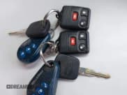 ✅ 2000 Ford Explorer Eddie Bauer • VIN: 1FMZU74E8YZA55910 • Lot: 42847157. Wystawiony na IAAI z przebiegiem 167 713 mil. Bezpłatny archiwum sprzedaży aukcyjnych z USA i szczegółowy raport historii pojazdu na DreamBid. Zdjęcie 11.