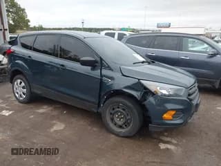 ✅ 2019 Ford Escape S • VIN: 1FMCU0F72KUB26292 • Лот: 43527985. Опубликован ранее на IAAI с пробегом 77 489 миль. Бесплатный доступ к архиву аукционных продаж из США и подробный отчёт об истории автомобиля на DreamBid. Изображение 1.