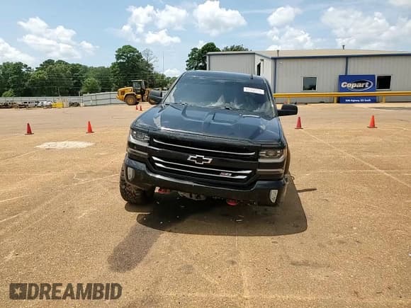 ✅ 2018 Chevrolet Silverado 1500 LTZ • VIN: 3GCUKSEJ5JG136579 • Лот: 67352275. Опубликован ранее на Copart с пробегом 206 788 миль. Бесплатный доступ к архиву аукционных продаж из США и подробный отчёт об истории автомобиля на DreamBid. Изображение 14.