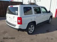 ✅ 2013 Jeep Patriot Latitude • VIN: 1C4NJPFA0DD213170 • Lot: 43821440. Wystawiony na IAAI z przebiegiem 140 132 mil. Bezpłatny archiwum sprzedaży aukcyjnych z USA i szczegółowy raport historii pojazdu na DreamBid. Zdjęcie 4.