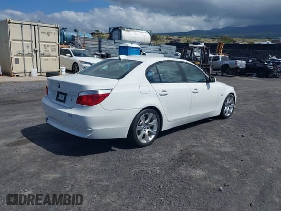 ✅ 2007 BMW 5 Series 550i • VIN: WBANB53537CP08348 • Lot: 43539262. Listed on IAAI with 39,037 mi. Free auction sales archive from the USA and detailed vehicle history report at DreamBid. Image 4.