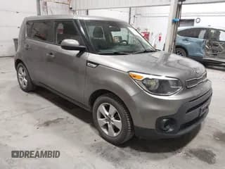 ✅ 2019 Kia Soul • VIN: KNDJN2A29K7021229 • Lot: 43794271. Wystawiony na IAAI z przebiegiem 25 557 mil. Bezpłatny archiwum sprzedaży aukcyjnych z USA i szczegółowy raport historii pojazdu na DreamBid. Zdjęcie 1.