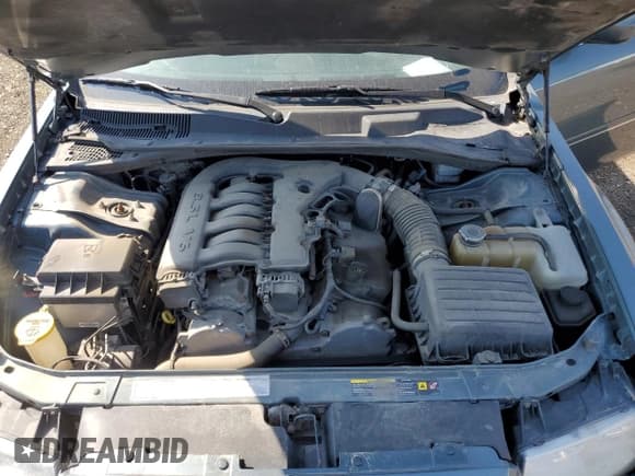 ✅ 2005 Chrysler 300 Touring • VIN: 2C3JA53G45H538571 • Lot: 69816495. Listed on Copart with 146,873 mi. Free auction sales archive from the USA and detailed vehicle history report at DreamBid. Image 11.