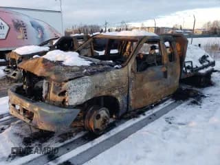 ✅ 2000 Ford F-350 XL • VIN: 1FTWX33F5YEA86203 • Lot: 81129734. Wystawiony na Copart z przebiegiem Nie podano. Bezpłatny archiwum sprzedaży aukcyjnych z USA i szczegółowy raport historii pojazdu na DreamBid. Zdjęcie 1.