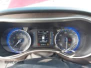 ✅ 2017 Chrysler Pacifica Touring • VIN: 2C4RC1DG3HR565288 • Lot: 42215711. Wystawiony na IAAI z przebiegiem 99 159 mil. Bezpłatny archiwum sprzedaży aukcyjnych z USA i szczegółowy raport historii pojazdu na DreamBid. Zdjęcie 7.