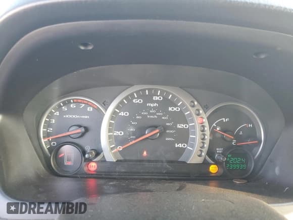 ✅ 2003 Honda Pilot EX • VIN: 2HKYF18423H620578 • Lot: 82696845. Listed on Copart with 239,939 mi. Free auction sales archive from the USA and detailed vehicle history report at DreamBid. Image 9.