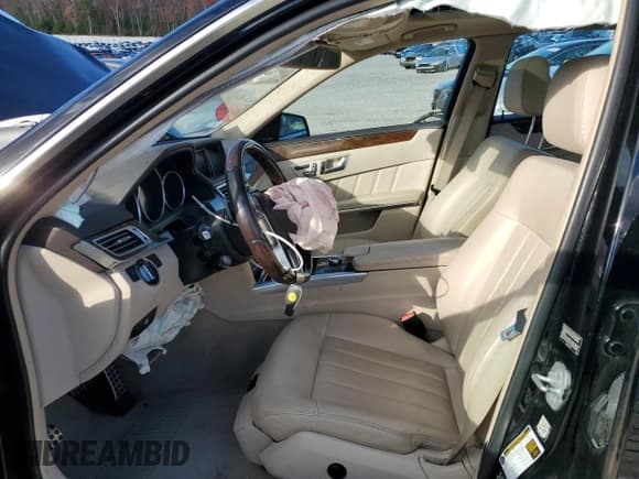 ✅ 2016 Mercedes-Benz E 350 Sport • VIN: WDDHF8JB9GB190837 • Lot: 85747905. Wystawiony na Copart z przebiegiem 63 702 mil. Bezpłatny archiwum sprzedaży aukcyjnych z USA i szczegółowy raport historii pojazdu na DreamBid. Zdjęcie 7.