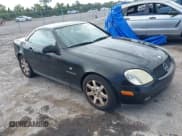 ✅ 1999 Mercedes-Benz SLK 230/320 • VIN: WDBKK47F0XF086064 • Lot: 42223522. Wystawiony na IAAI z przebiegiem 166 381 mil. Bezpłatny archiwum sprzedaży aukcyjnych z USA i szczegółowy raport historii pojazdu na DreamBid. Zdjęcie 1.