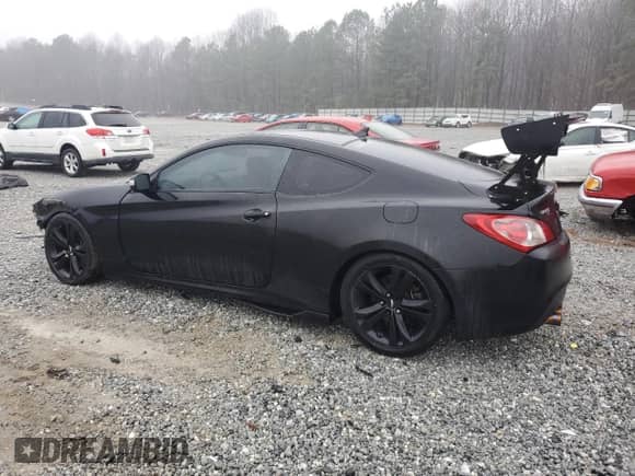 2010 Hyundai Genesis Coupe с VIN KMHHU6KH3AU026420, выставлен на аукционе Copart как лот 86652604 с пробегом 148 077 миль миль и Списание • Salvage title. История ставок и продаж доступна на DreamBid. Изображение 2.