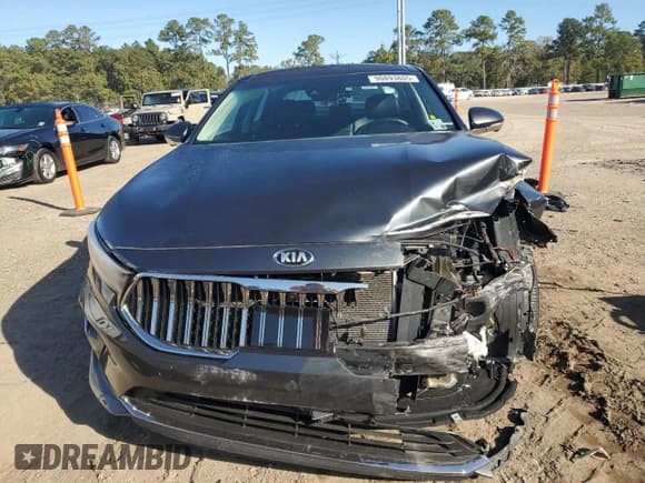 ✅ 2020 Kia Cadenza Limited • VIN: KNALC4J16L5234196 • Lot: 90893805. Wystawiony na Copart z przebiegiem 31 090 mil. Bezpłatny archiwum sprzedaży aukcyjnych z USA i szczegółowy raport historii pojazdu na DreamBid. Zdjęcie 5.