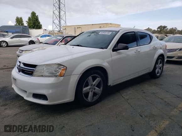 ✅ 2013 Dodge Avenger SE • VIN: 1C3CDZAB0DN645265 • Лот: 68946184. Опубликован ранее на Copart с пробегом 214 780 миль. Бесплатный доступ к архиву аукционных продаж из США и подробный отчёт об истории автомобиля на DreamBid. Изображение 1.