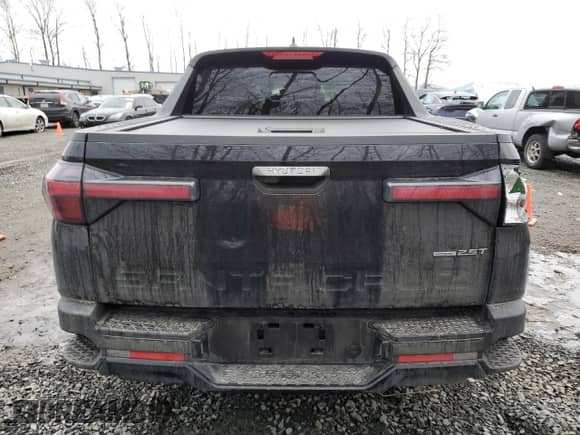 2024 Hyundai Santa Cruz Night Edition с VIN 5NTJCDAF6RH079696, выставлен на аукционе Copart как лот 44458035 с пробегом 5 739 миль миль и Списание • Salvage title. История ставок и продаж доступна на DreamBid. Изображение 6.