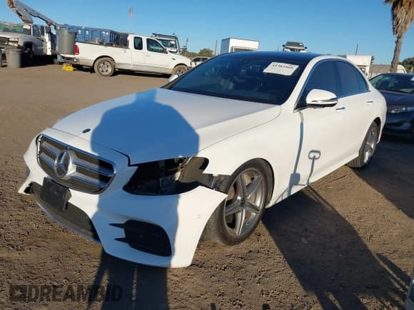 ✅ 2020 Mercedes-Benz E 350 • VIN: WDDZF8DBXLA741096 • Лот: 41383509. Опубликован ранее на IAAI с пробегом 45 559 миль. Бесплатный доступ к архиву аукционных продаж из США и подробный отчёт об истории автомобиля на DreamBid. Изображение 2.