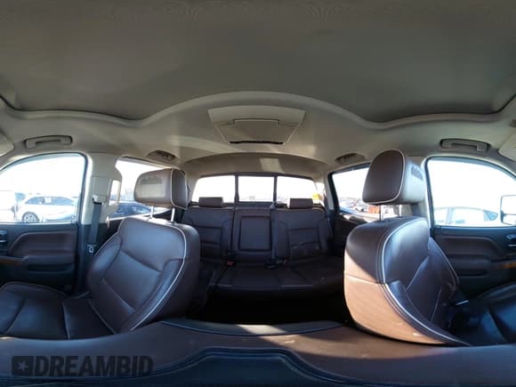 ✅ 2015 Chevrolet Silverado 2500HD High Country • VIN: 1GC1KXE85FF538303 • Lot: 43607471. Wystawiony na IAAI z przebiegiem 216 084 mil. Bezpłatny archiwum sprzedaży aukcyjnych z USA i szczegółowy raport historii pojazdu na DreamBid. Zdjęcie 19.