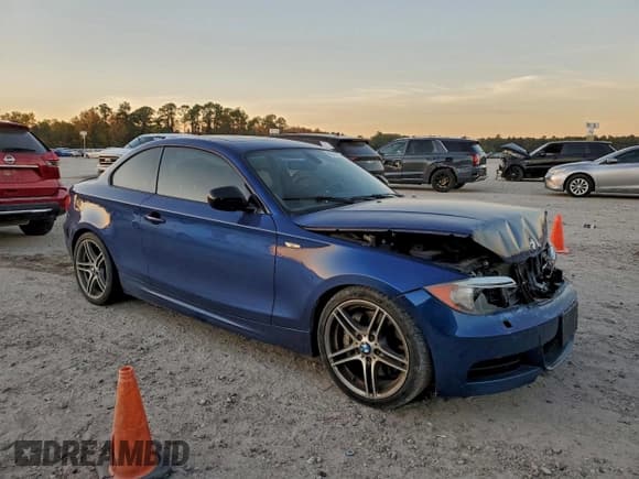 ✅ 2013 BMW 1 Series 135i • VIN: WBAUC9C55DVY60132 • Lot: 96895765. Listed on Copart with Not provided. Free auction sales archive from the USA and detailed vehicle history report at DreamBid. Image 4.