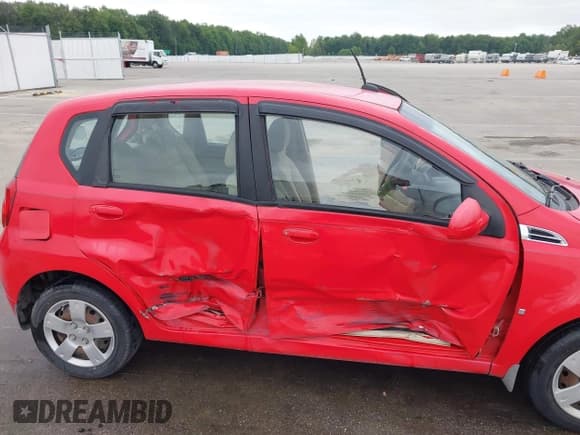 ✅ 2009 Chevrolet Aveo 1LT • VIN: KL1TD66E09B325019 • Lot: 42340471. Wystawiony na IAAI z przebiegiem 52 608 mil. Bezpłatny archiwum sprzedaży aukcyjnych z USA i szczegółowy raport historii pojazdu na DreamBid. Zdjęcie 6.