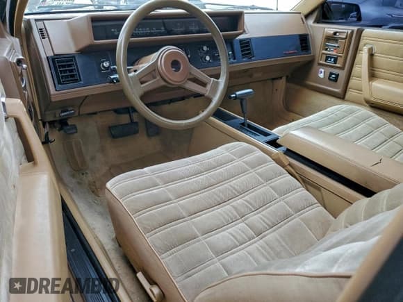 ✅ 1985 Chevrolet Celebrity • VIN: 1G1AW27W8F6277549 • Лот: 94663915. Опубликован ранее на Copart с пробегом 93 672 миль. Бесплатный доступ к архиву аукционных продаж из США и подробный отчёт об истории автомобиля на DreamBid. Изображение 8.