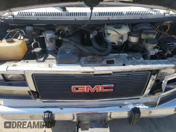 ✅ 1992 GMC Vandura • VIN: 1GDEG25KXN7507229 • Lot: 61733795. Wystawiony na Copart z przebiegiem 167 205 mil. Bezpłatny archiwum sprzedaży aukcyjnych z USA i szczegółowy raport historii pojazdu na DreamBid. Zdjęcie 12.