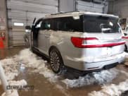 ✅ 2019 Lincoln Navigator Reserve • VIN: 5LMJJ3LTXKEL25178 • Lot: 43818096. Listed on IAAI with 115,997 mi. Free auction sales archive from the USA and detailed vehicle history report at DreamBid. Image 3.