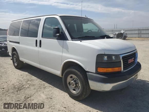 ✅ 2014 GMC Savana • VIN: 1GJZ7YFG1E1136539 • Лот: 61500115. Опубликован ранее на Copart с пробегом Не указан. Бесплатный доступ к архиву аукционных продаж из США и подробный отчёт об истории автомобиля на DreamBid. Изображение 4.