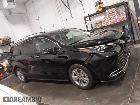 ✅ 2024 Toyota Sienna Platinum • VIN: 5TDESKFC3RS145914 • Лот: 42321093. Опубликован ранее на IAAI с пробегом 9 286 миль. Бесплатный доступ к архиву аукционных продаж из США и подробный отчёт об истории автомобиля на DreamBid. Изображение 14.