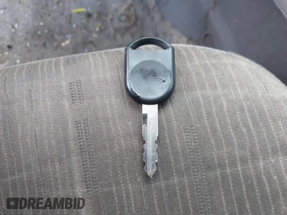 ✅ 2011 Ford Focus SE • VIN: 1FAHP3FN0BW129168 • Лот: 43669832. Опубликован ранее на IAAI с пробегом 220 017 миль. Бесплатный доступ к архиву аукционных продаж из США и подробный отчёт об истории автомобиля на DreamBid. Изображение 11.