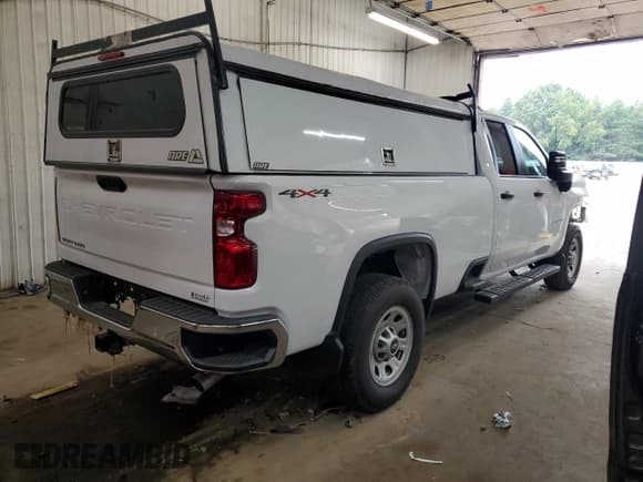 ✅ 2025 Chevrolet Silverado 2500HD • VIN: 1GC5KLE79SF270822 • Lot: 71915315. Wystawiony na Copart z przebiegiem 6 787 mil. Bezpłatny archiwum sprzedaży aukcyjnych z USA i szczegółowy raport historii pojazdu na DreamBid. Zdjęcie 3.