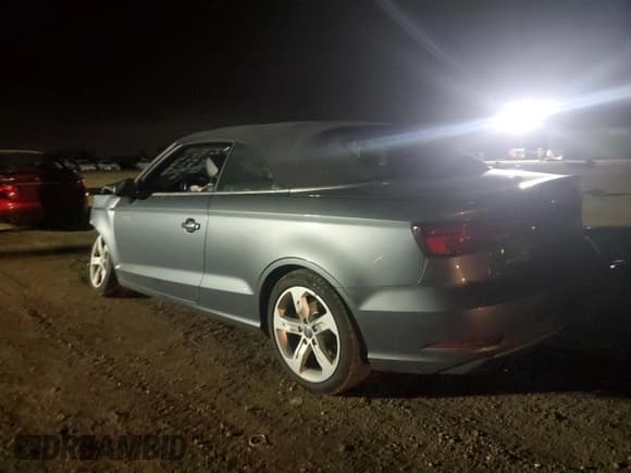 ✅ 2017 Audi A3 Cabriolet Premium • VIN: WAU78LFF6H1055625 • Lot: 85277774. Wystawiony na Copart z przebiegiem Nie podano. Bezpłatny archiwum sprzedaży aukcyjnych z USA i szczegółowy raport historii pojazdu na DreamBid. Zdjęcie 2.