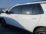 ✅ 2024 Chevrolet Tahoe RST • VIN: 1GNSCRKD3RR340893 • Lot: 42164396. Wystawiony na IAAI z przebiegiem 9 849 mil. Bezpłatny archiwum sprzedaży aukcyjnych z USA i szczegółowy raport historii pojazdu na DreamBid. Zdjęcie 14.