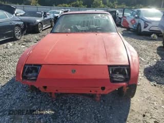 ✅ 1987 Porsche 944 • VIN: WP0AB0946HN471346 • Lot: 69927044. Wystawiony na Copart z przebiegiem Nie podano. Bezpłatny archiwum sprzedaży aukcyjnych z USA i szczegółowy raport historii pojazdu na DreamBid. Zdjęcie 5.